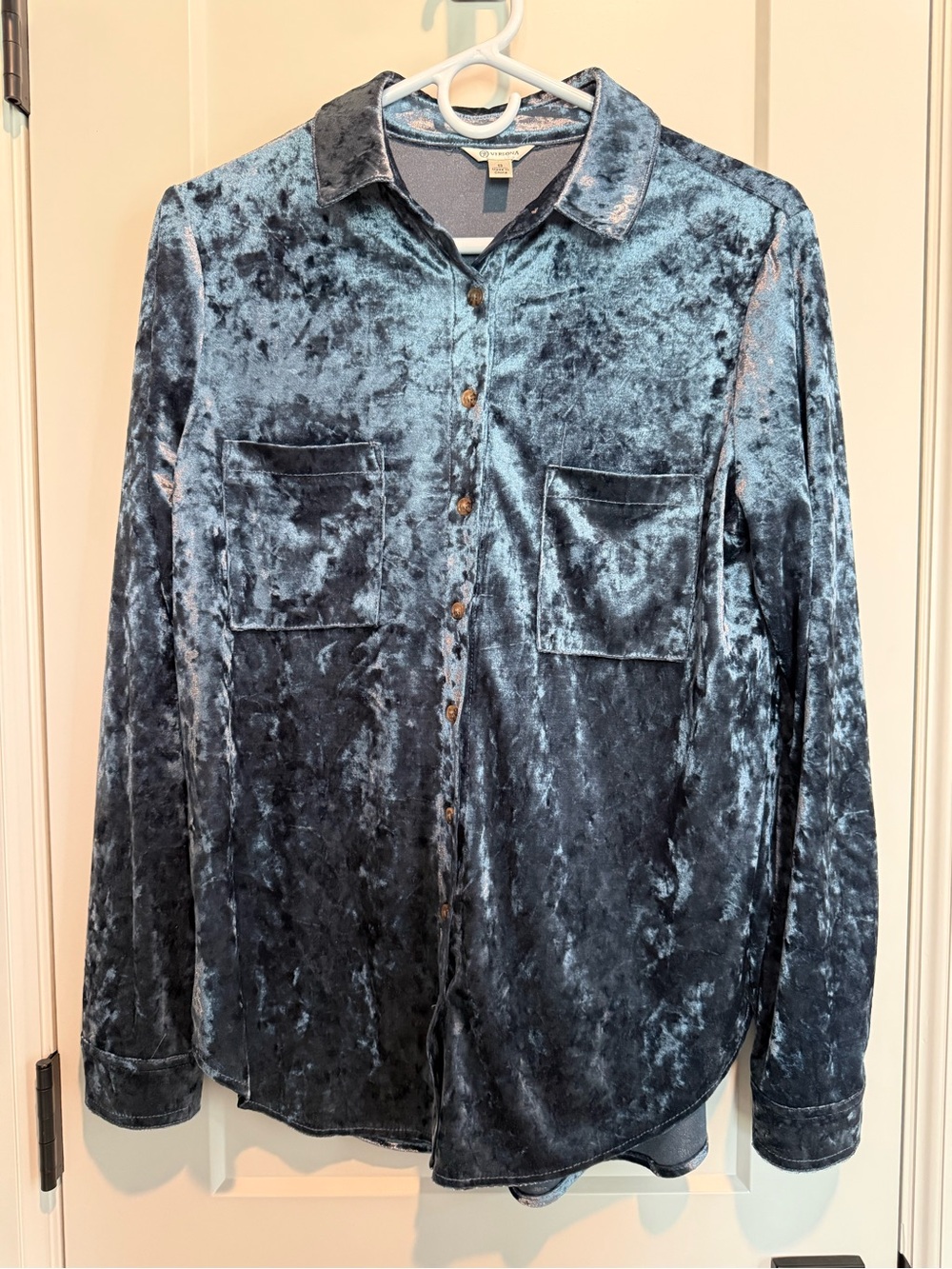 Versona Crushed Velvet Button-Down Shirt in Slate Blue
